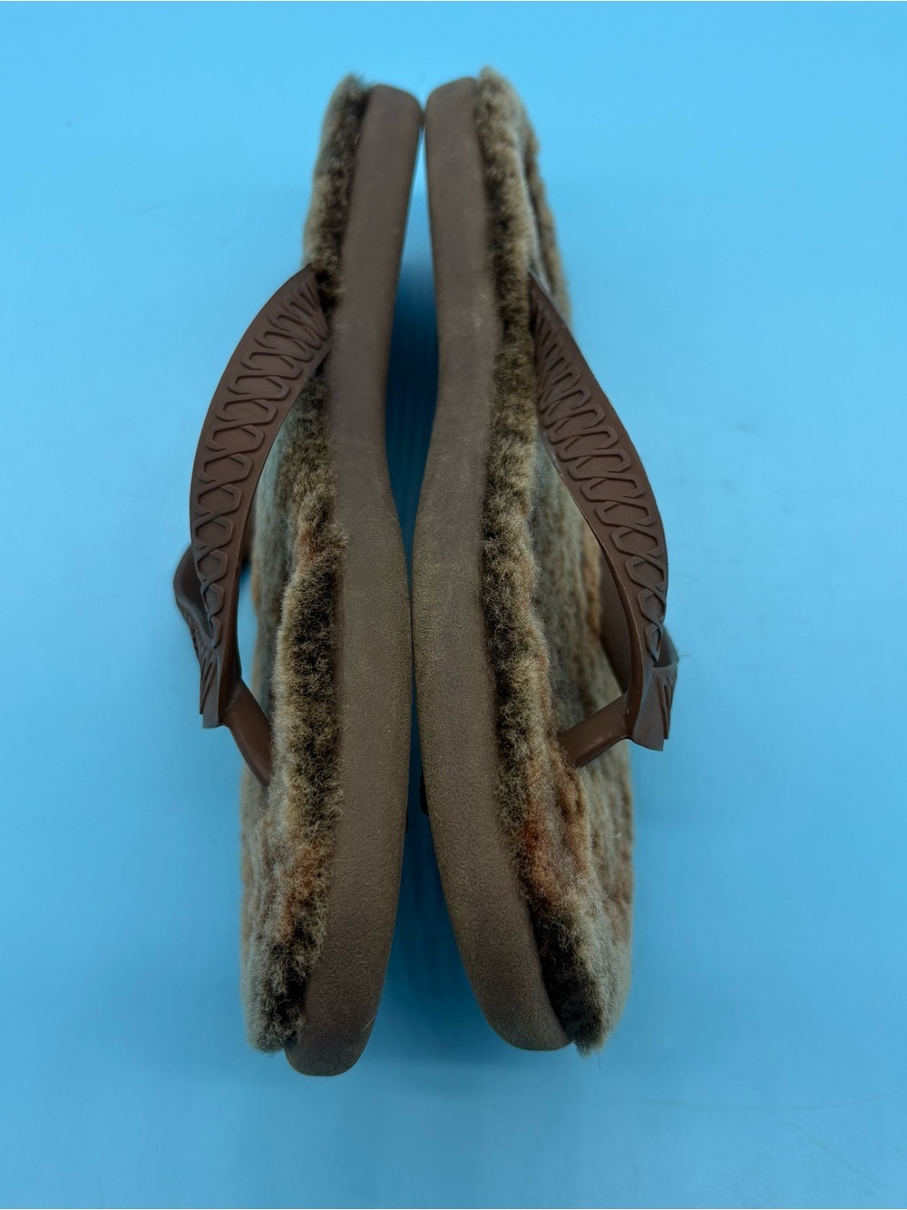 UGG Australia Fluffie Brown Sheepskin Fur Flip-Flop Sandals - Size 7 - Picture 3 of 7